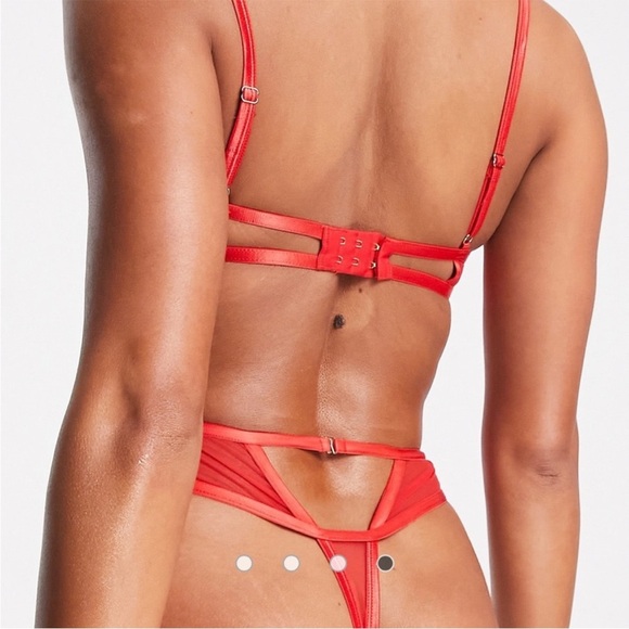 Bluebella Red Sabina lace suit NWOT - Picture 3 of 14